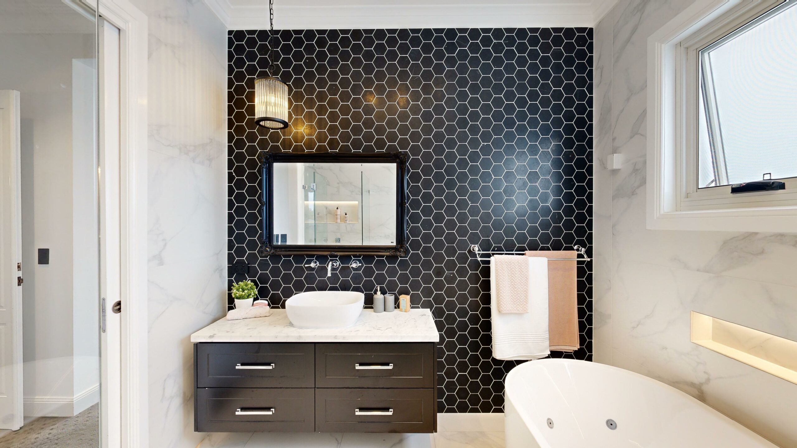 luxury bathroom