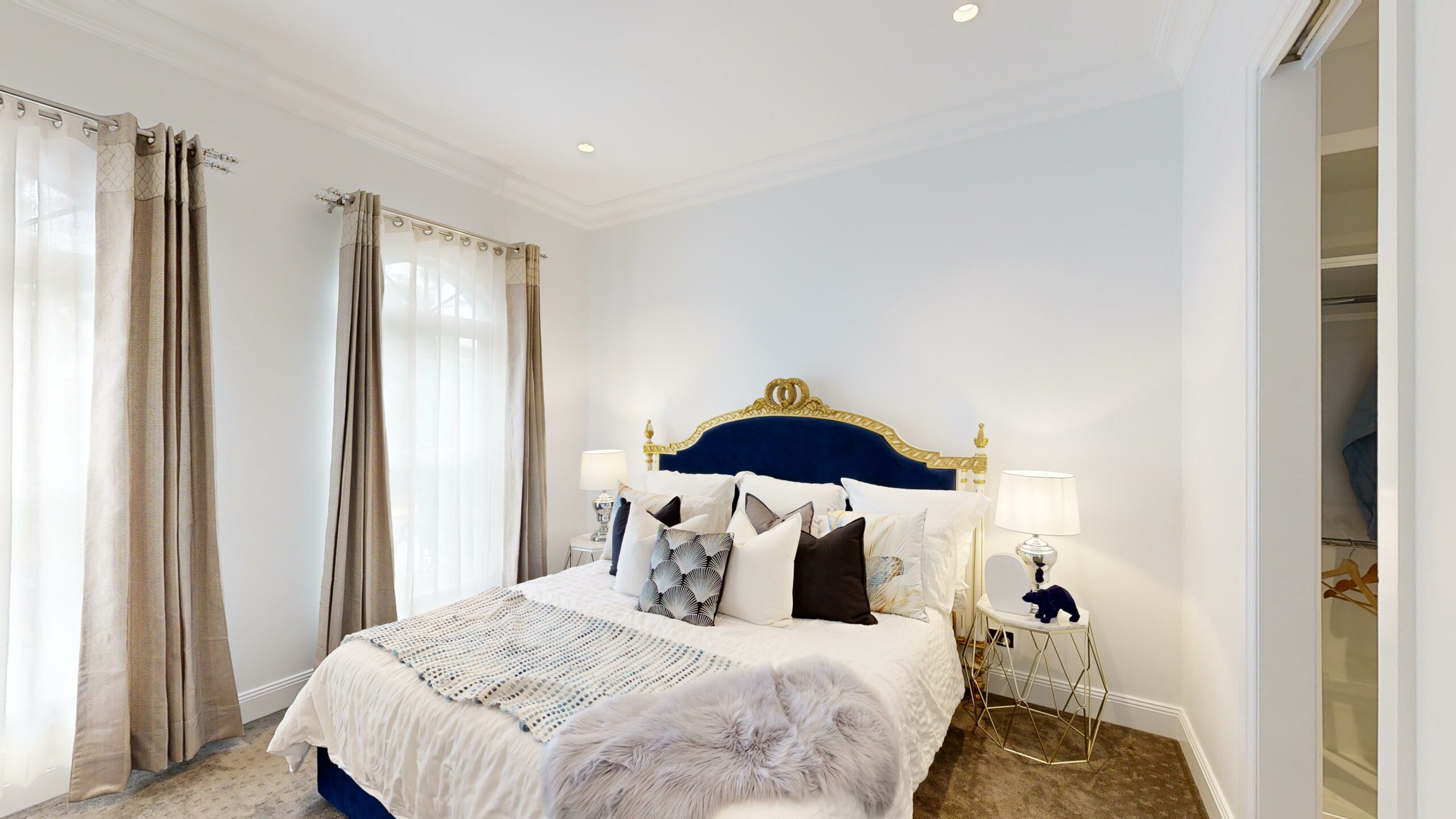 luxury bedroom