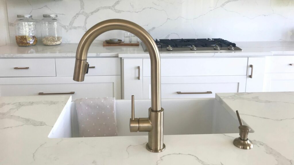quartz marble kitchen island