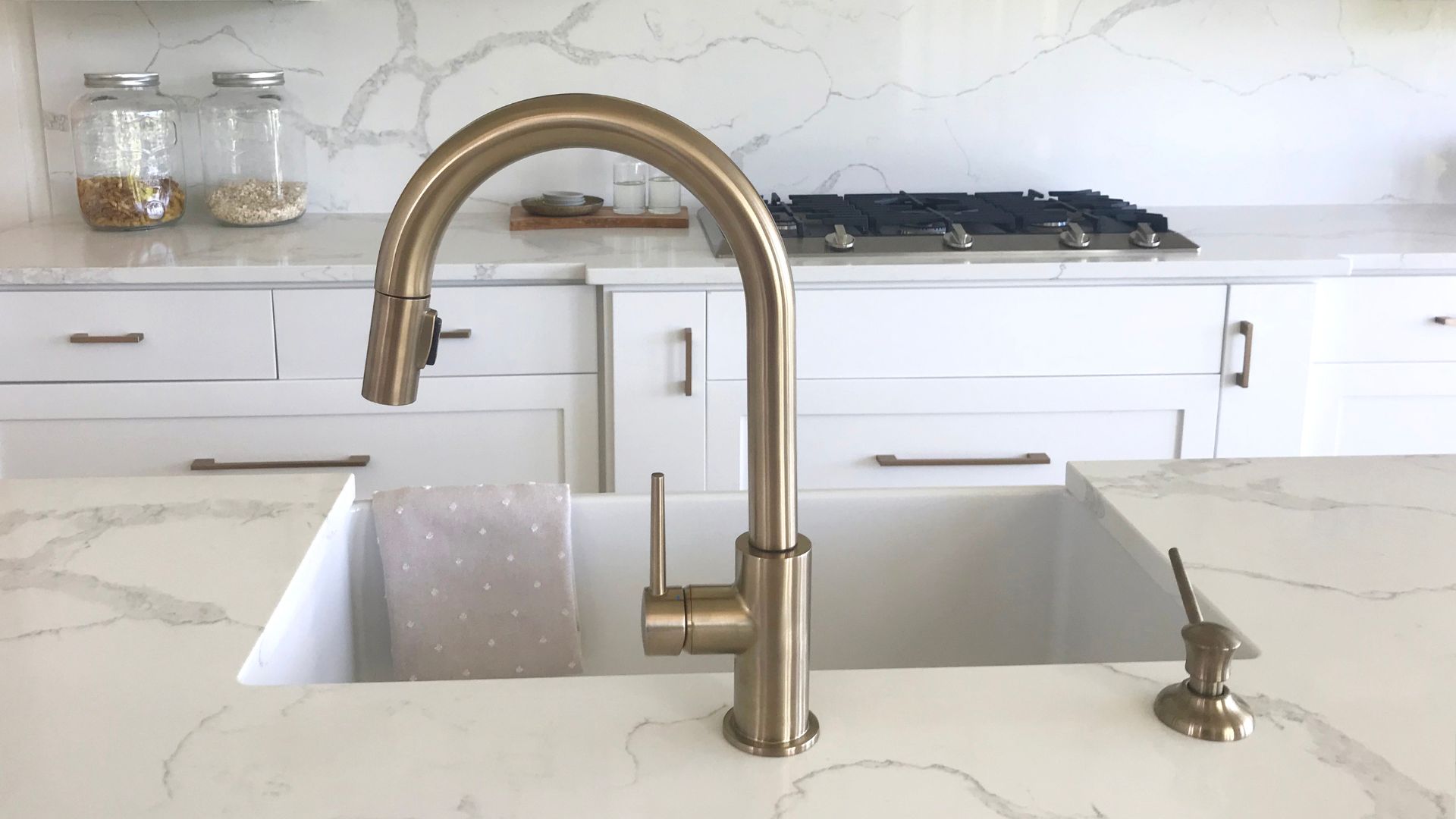 quartz marble kitchen island